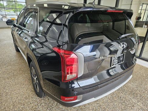 Used 2021 Hyundai Palisade SEL FWD image 4