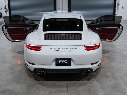 Used 2017 Porsche 911 Carrera S RWD image 38