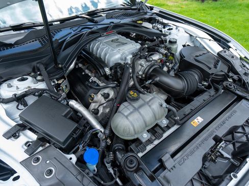 Used 2022 Ford Mustang Shelby GT500 w/ Technology Package RWD image 44