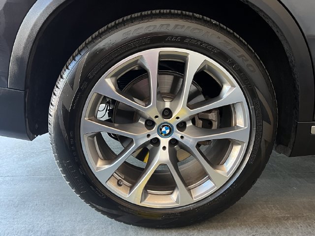 Used 2023 BMW X5 xDrive45e AWD/4WD image 11