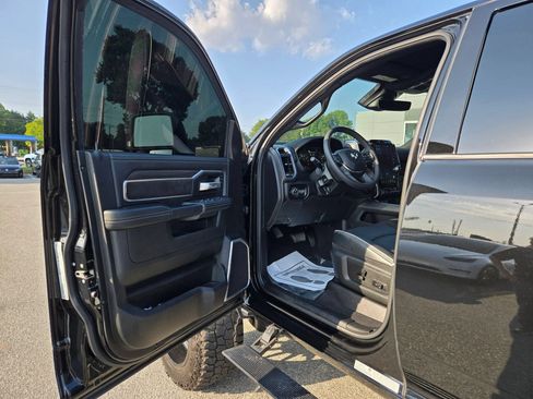 Used 2025 RAM 2500 Laramie w/ Night Edition AWD/4WD image 9