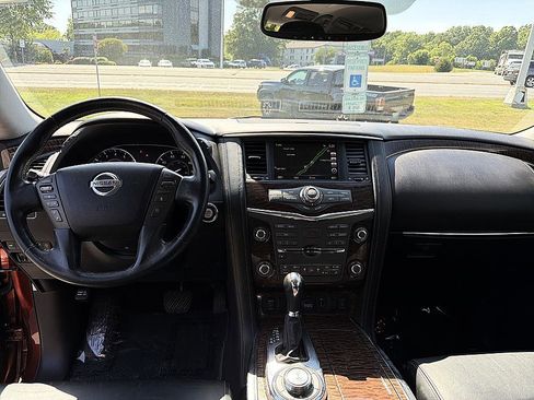 Used 2019 Nissan Armada SL w/ Premium Package AWD/4WD image 10