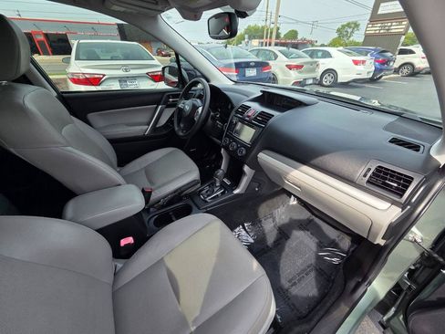 Used 2015 Subaru Forester 2.5i Touring w/ Eyesight & Navigation System AWD/4WD image 18