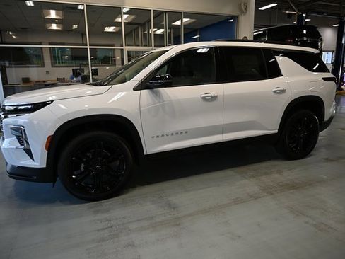 New 2026 Chevrolet Traverse LT w/ Driver Confidence Package image 7
