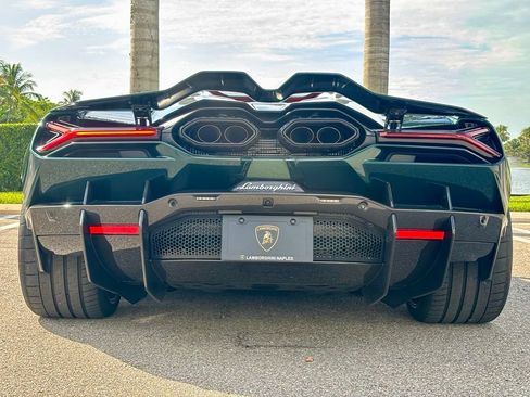 Used 2025 Lamborghini Revuelto AWD/4WD image 10