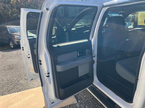 Used 2013 Ford F150 XLT w/ Luxury Equipment Group image 32