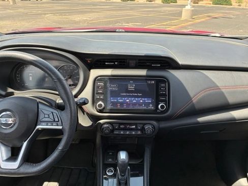 Certified 2021 Nissan Kicks SR w/ SR Premium Package FWD image 15