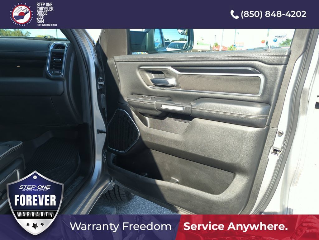 Used 2022 RAM 1500 Laramie w/ Sport Appearance Package AWD/4WD image 31