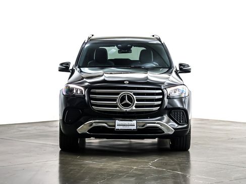 Certified 2025 Mercedes-Benz GLS 450 GLS 450 4MATIC SUV image 4