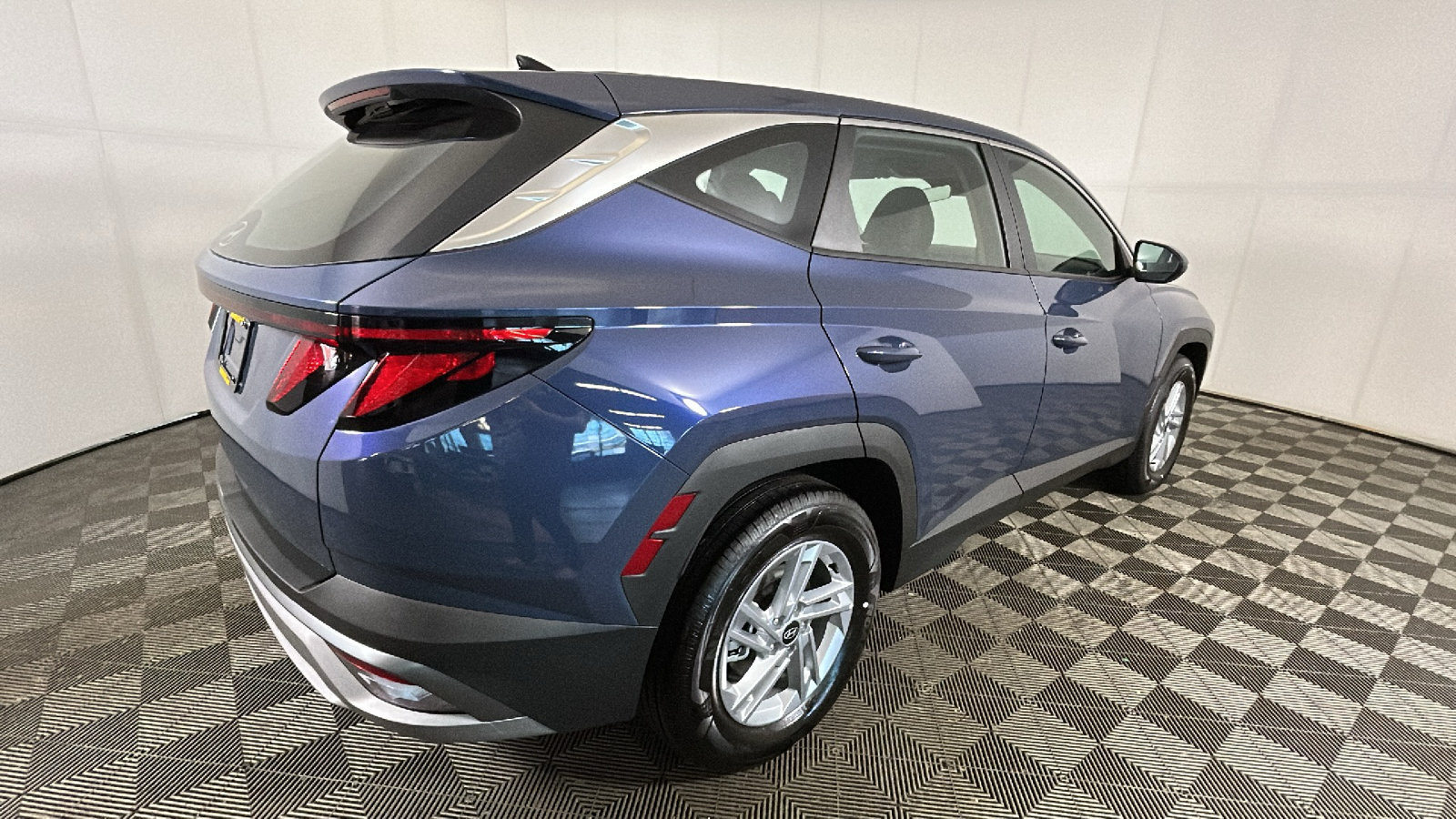 Certified 2026 Hyundai Tucson SE FWD image 3