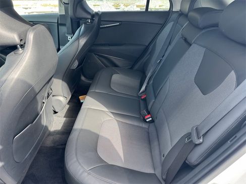 Used 2023 Kia Niro EX image 18