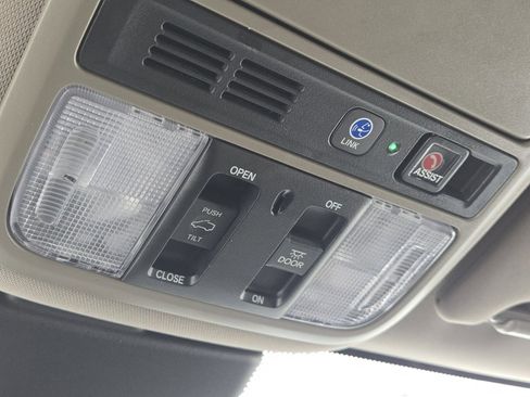 Certified 2022 Honda Odyssey Elite image 42