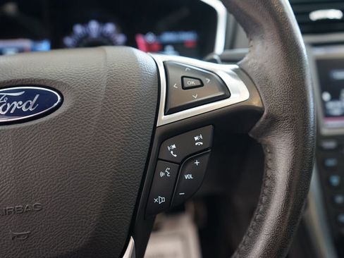 Used 2016 Ford Fusion Titanium FWD image 32