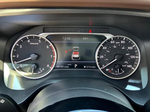 Used 2023 Nissan Rogue SL w/ SL Premium Package image 24