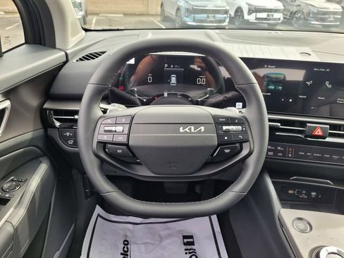 New 2026 Kia Sportage EX image 12