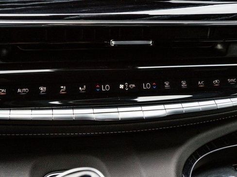 Used 2021 Cadillac Escalade ESV Sport w/ Driver Assist Tech Package image 18