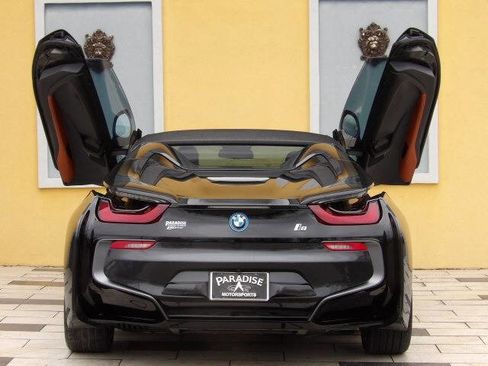 Used 2019 BMW i8 Roadster image 8