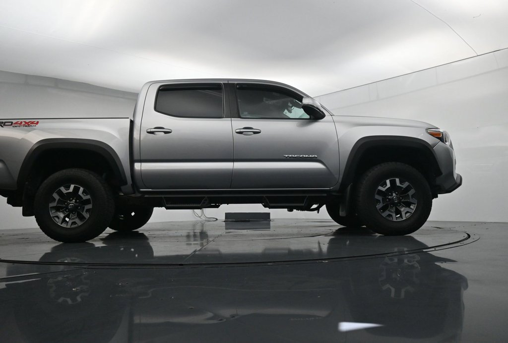 Used 2021 Toyota Tacoma TRD Off-Road AWD/4WD image 42