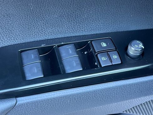 New 2026 Toyota Camry SE FWD image 11