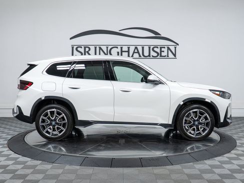 Used 2026 BMW X1 xDrive28i w/ Technology Package AWD/4WD image 4