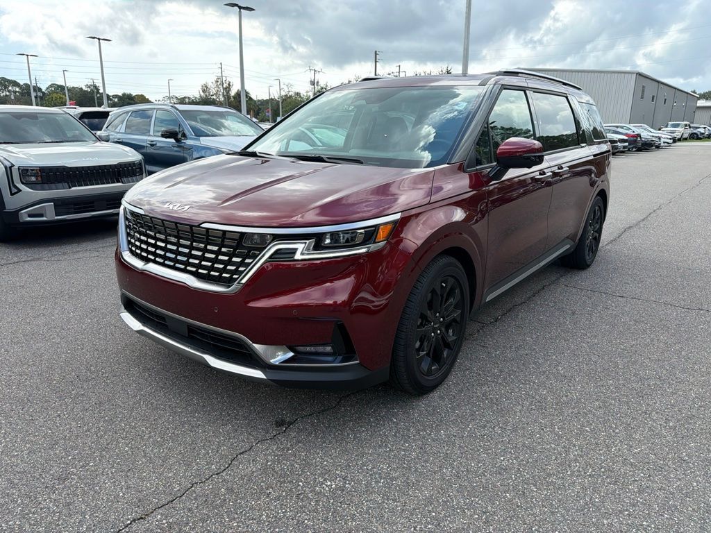 Certified 2023 Kia Carnival SX Prestige FWD image 9