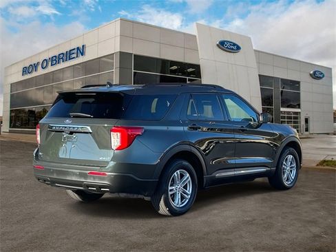 Certified 2023 Ford Explorer XLT image 5