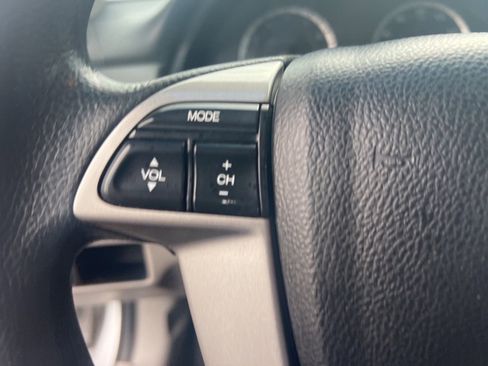 Used 2011 Honda Accord EX image 32