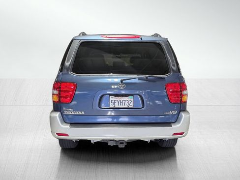 Used 2004 Toyota Sequoia SR5 RWD image 6