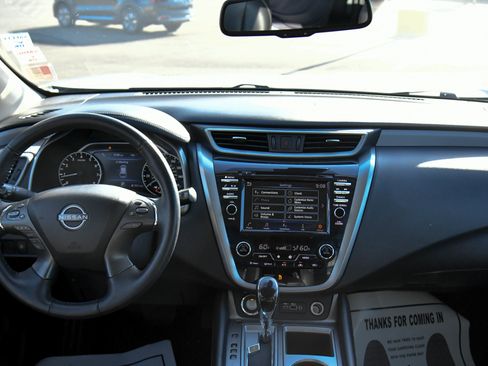 Used 2023 Nissan Murano SV image 35