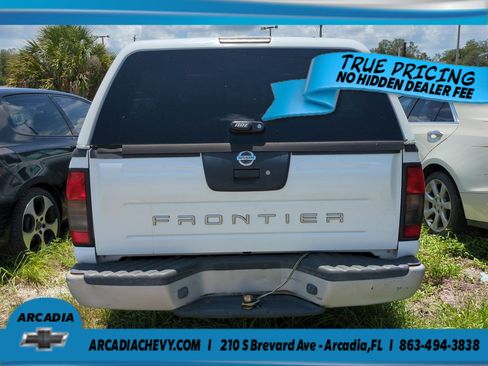 Used 2004 Nissan Frontier XE w/ (VTP) Value Truck Pkg RWD image 4