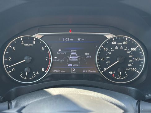 Used 2025 Nissan Altima 2.5 SV FWD image 40