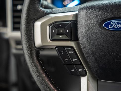 Used 2020 Ford F150 Lariat w/ Equipment Group 502A Luxury AWD/4WD image 33