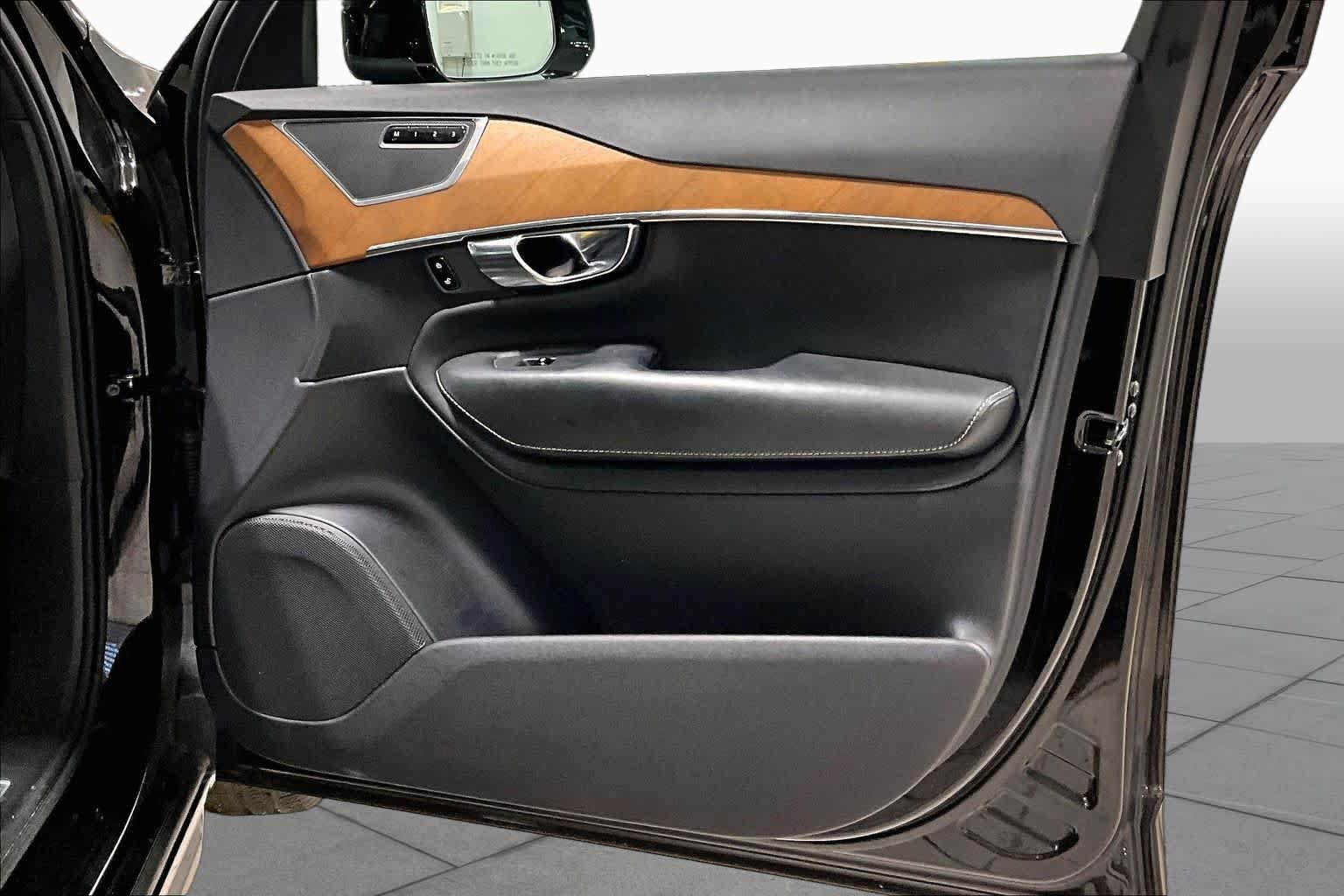 Used 2018 Volvo XC90 T6 Inscription w/ Convenience Package AWD/4WD image 22