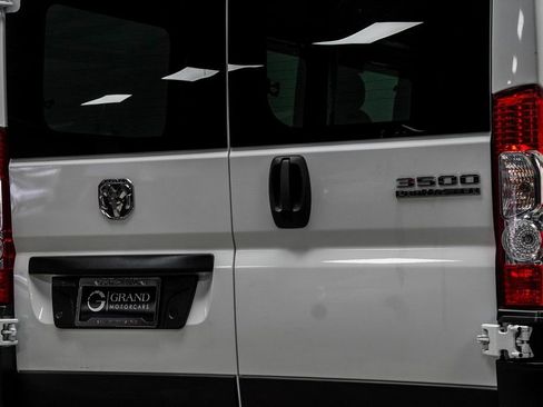 Used 2023 RAM ProMaster 3500 FWD image 12