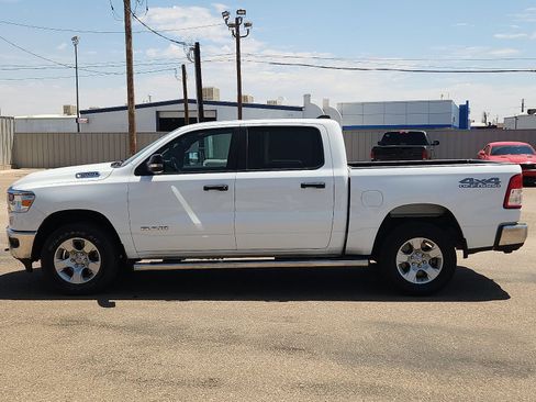 Used 2024 RAM 1500 Big Horn AWD/4WD image 2