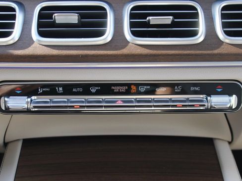 Certified 2024 Mercedes-Benz GLE 350 4MATIC image 25