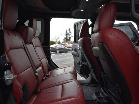 Used 2024 Jeep Wrangler Unlimited Rubicon 392 AWD/4WD image 31