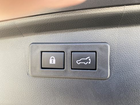 Used 2022 Subaru Outback Touring image 37