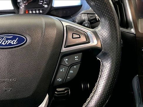 Used 2020 Ford Edge ST image 19