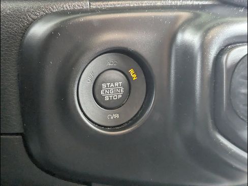 Used 2021 Jeep Wrangler Unlimited Sport AWD/4WD image 30