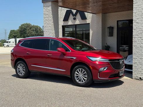 Used 2024 Buick Enclave Premium AWD/4WD image 1