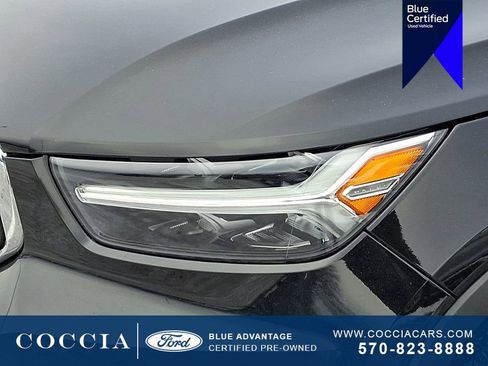 Used 2020 Volvo XC40 T5 Momentum w/ Protection Package Premier image 9