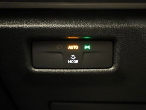 New 2026 Volkswagen Tiguan SE AWD/4WD image 27