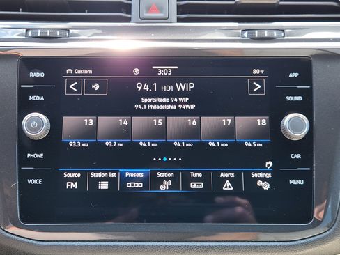 Certified 2023 Volkswagen Tiguan SE R-Line AWD/4WD image 11