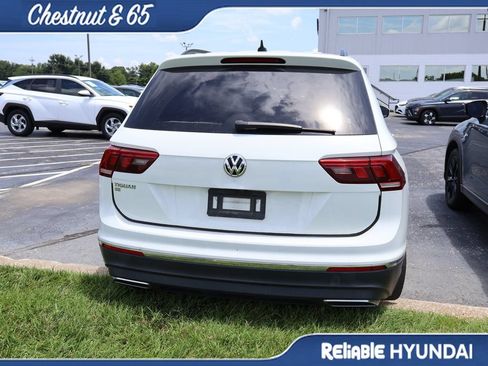 Used 2020 Volkswagen Tiguan SE w/ Panoramic Sunroof Package FWD image 20