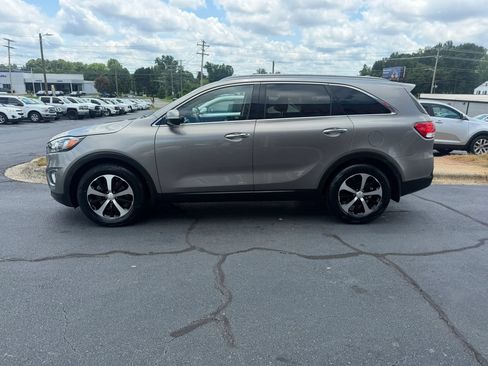 Used 2018 Kia Sorento EX FWD image 4
