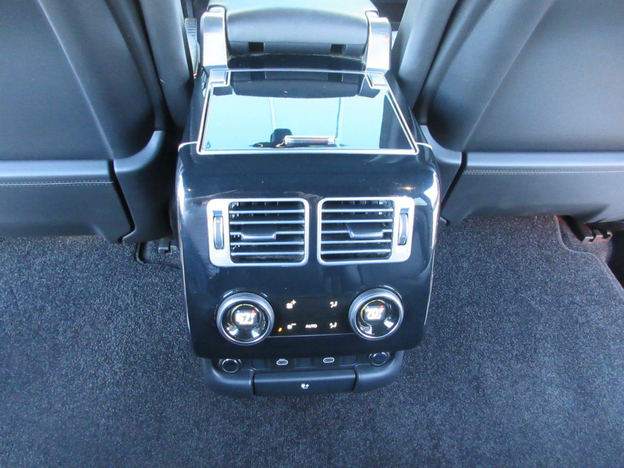 Used 2021 Land Rover Range Rover P525 Westminster Edition LWB AWD/4WD image 49
