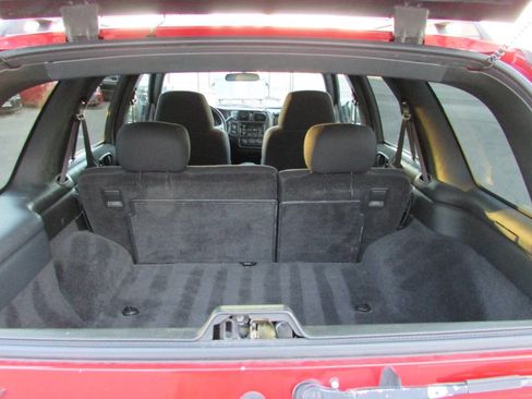 Used 2003 Chevrolet Blazer LS w/ Preferred Equipment Group AWD/4WD image 30