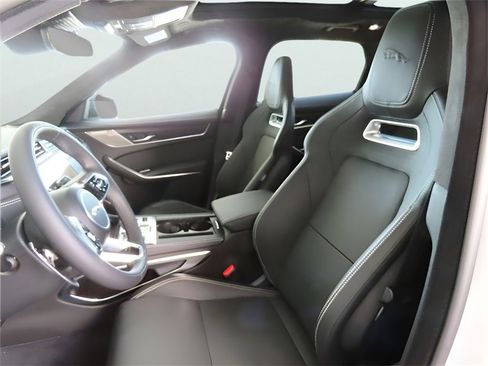 Used 2025 Jaguar F-PACE R-Dynamic S image 53