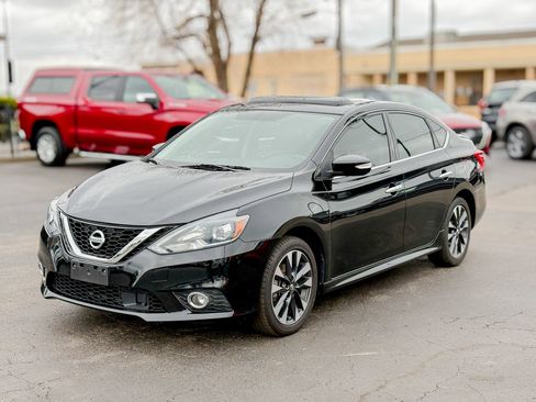 Used 2017 Nissan Sentra SR w/ SR Premium Technology Package image 3